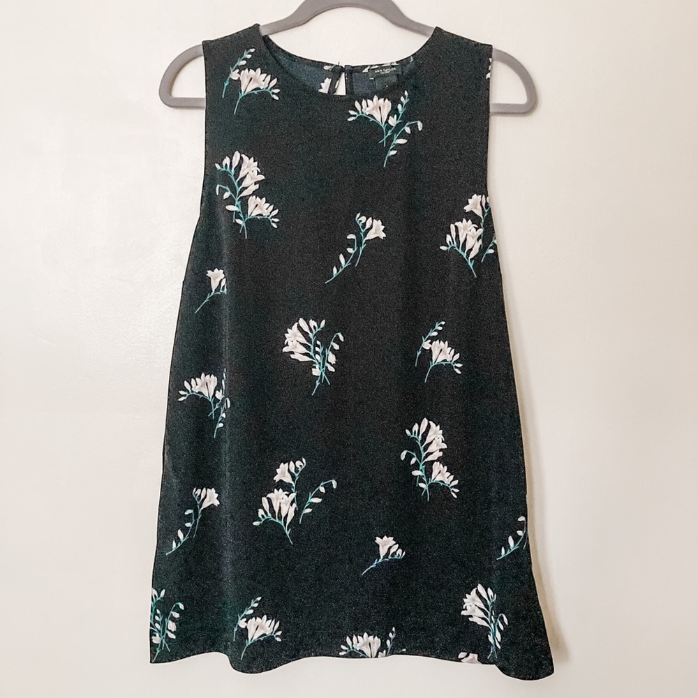 Ann Taylor classy floral tunic